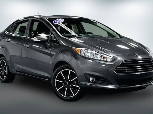 Used 2019 Ford Fiesta SE w/ Equipment Group 202A image 1
