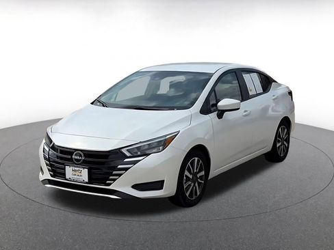 Used 2025 Nissan Versa SV image 7