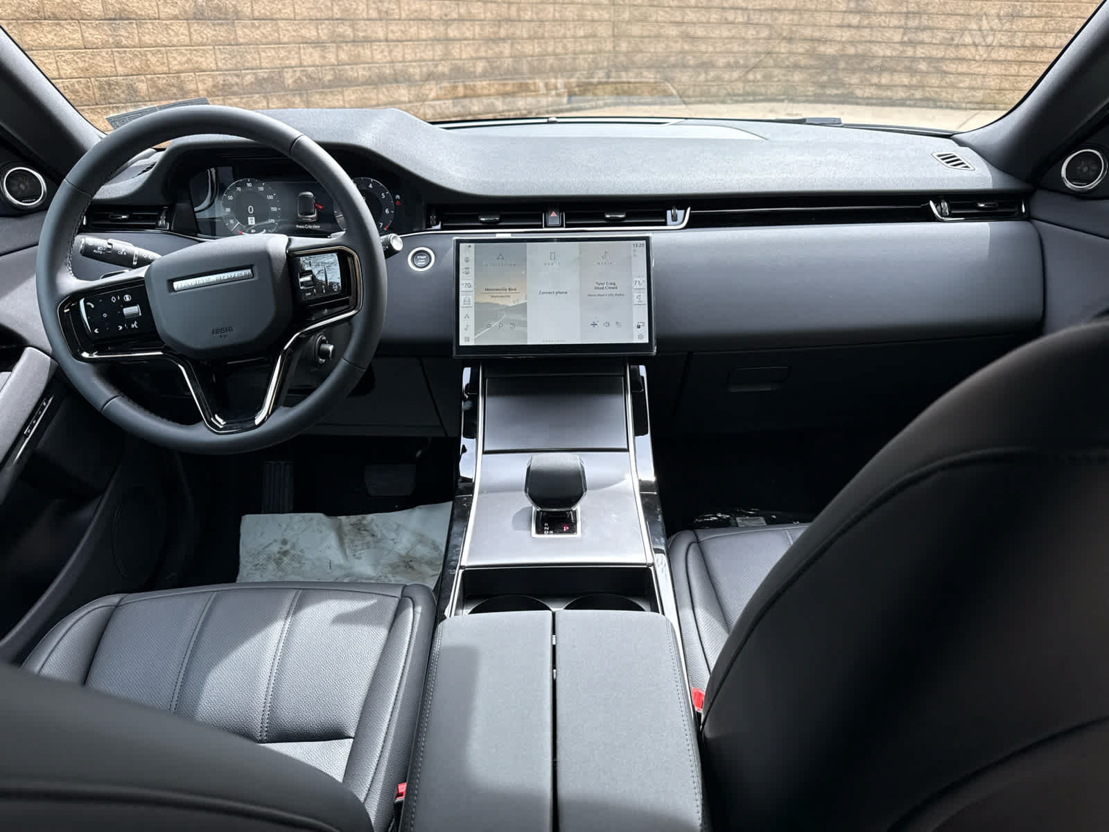 Used 2026 Land Rover Range Rover Evoque S AWD/4WD image 9