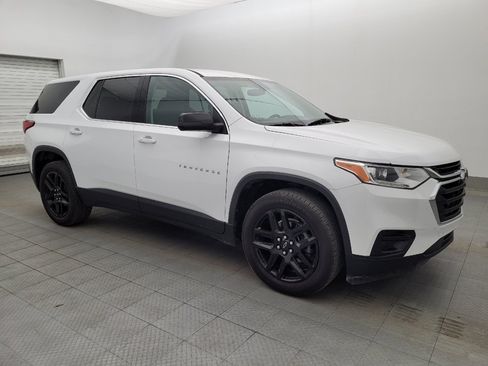 Used 2021 Chevrolet Traverse LS FWD image 11