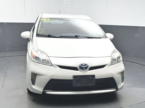 Used 2014 Toyota Prius Two FWD image 3