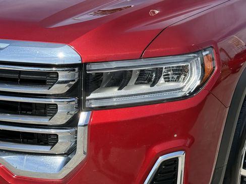 Used 2023 GMC Acadia SLT image 11