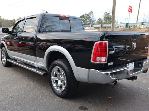 Used 2014 RAM 1500 Laramie w/ Convenience Group image 4