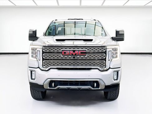 Used 2021 GMC Sierra 2500 Denali w/ Denali Ultimate Package AWD/4WD image 2