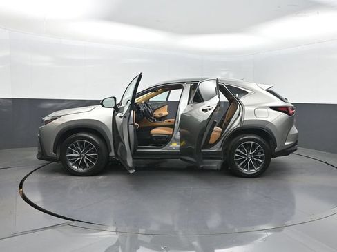 Used 2025 Lexus NX 250 FWD w/ Accessory Package (Z1) image 40