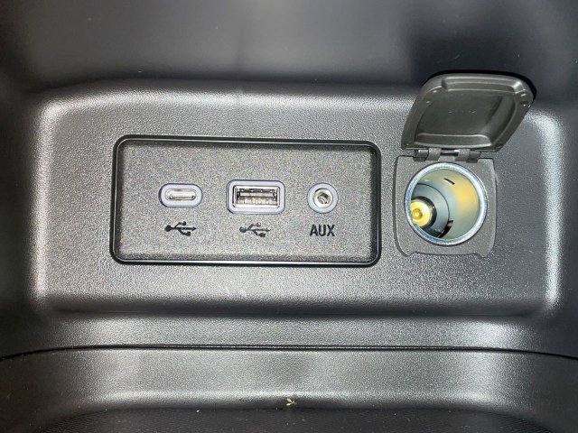 Certified 2023 Chevrolet Equinox LS FWD image 28