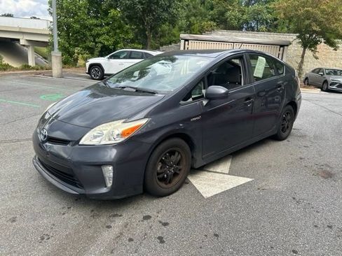 Used 2015 Toyota Prius Two FWD image 3