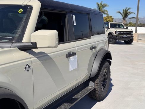 New 2026 Ford Bronco Outer Banks w/ Sasquatch Package image 9