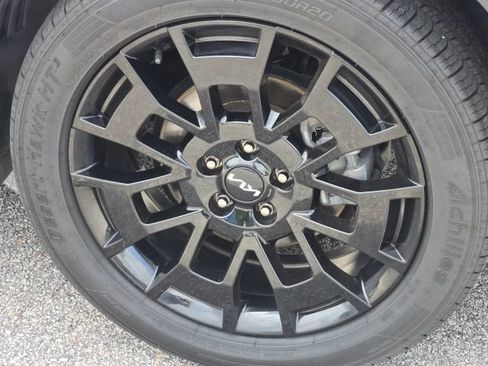Used 2022 Kia Telluride EX w/ EX Premium Package AWD/4WD image 10