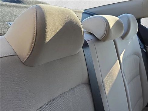 Used 2017 Hyundai Elantra SE w/ SE A/T Tech Package 03 image 20