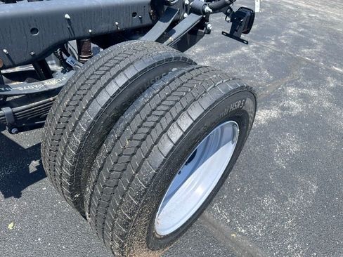 New 2024 Ford F550 4x4 SuperCab Super Duty image 13