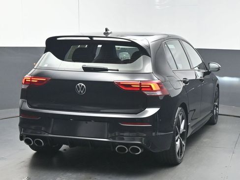 Used 2024 Volkswagen Golf R image 7