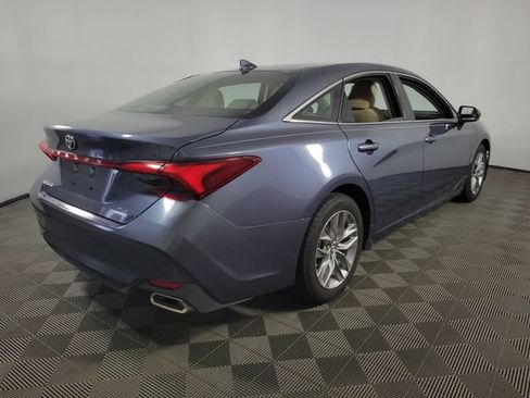 Used 2019 Toyota Avalon XLE w/ Moonroof Package FWD image 8