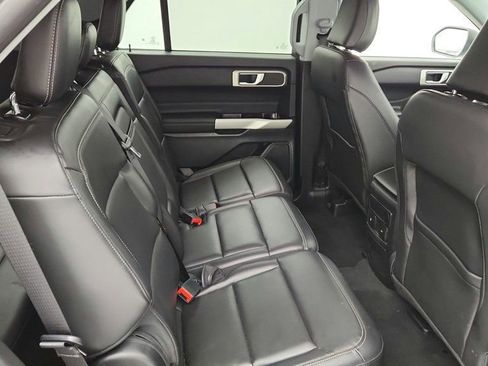 Used 2023 Ford Explorer XLT w/ Equipment Group 202A image 23