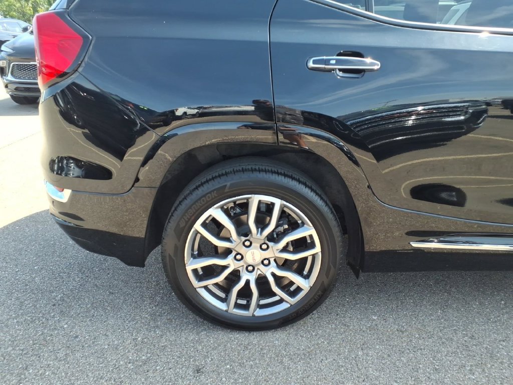 Used 2023 GMC Terrain Denali AWD/4WD image 26