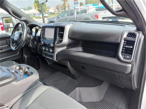 Used 2024 RAM 3500 Tradesman w/ Chrome Appearance Group image 11