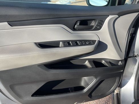 Certified 2024 Honda Odyssey EX-L image 7