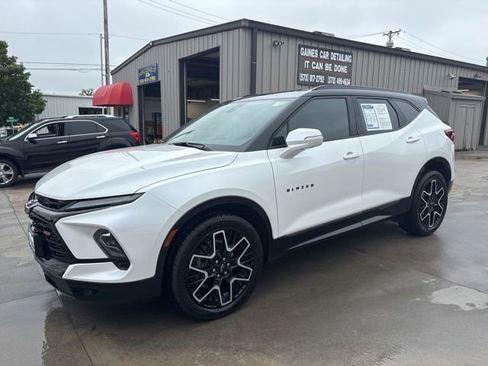 Used 2023 Chevrolet Blazer RS w/ Driver Confidence II Package AWD/4WD image 3