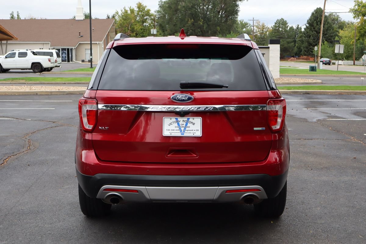 Used 2016 Ford Explorer XLT w/ Equipment Group 202A AWD/4WD image 6