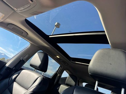 Used 2024 Nissan Murano SL image 9