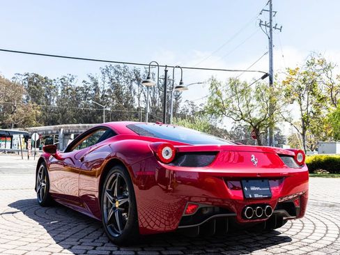 Used 2013 Ferrari 458 Italia Coupe RWD image 25