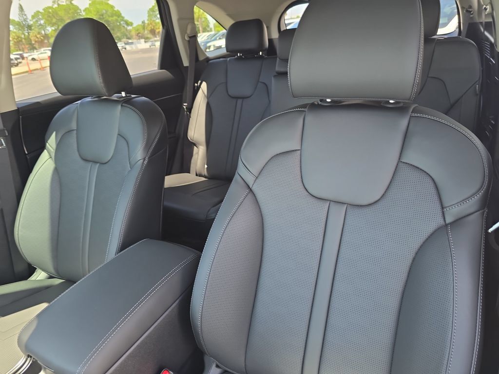 New 2026 Kia Sorento S w/ S Panoramic Sunroof Package FWD image 21
