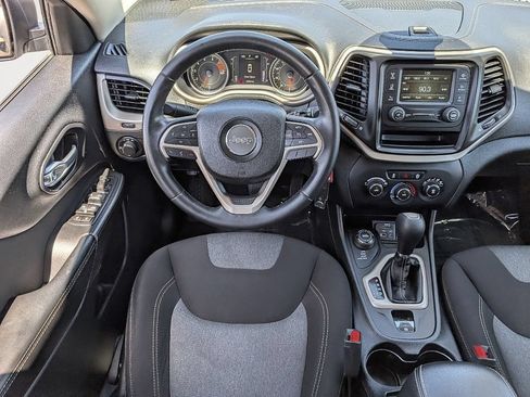 Used 2016 Jeep Cherokee Sport AWD/4WD image 27