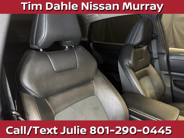 Used 2023 Nissan Ariya AWD image 16
