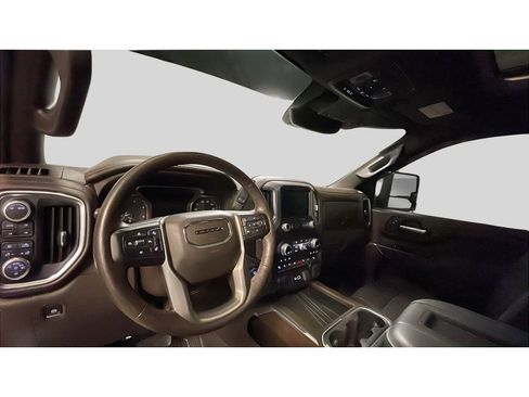 Certified 2022 GMC Sierra 2500 Denali w/ Denali Ultimate Package image 9
