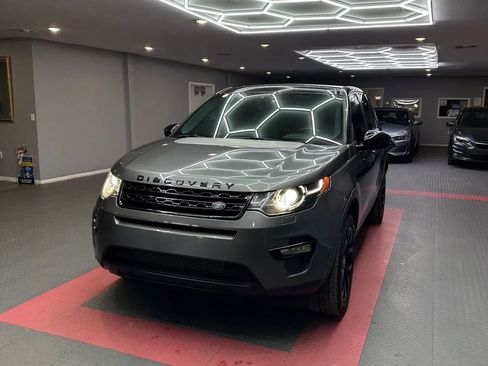 Used 2016 Land Rover Discovery Sport HSE AWD/4WD image 2