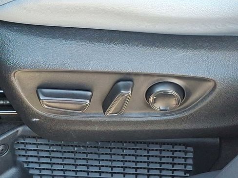 Certified 2024 Toyota Sienna XLE image 30