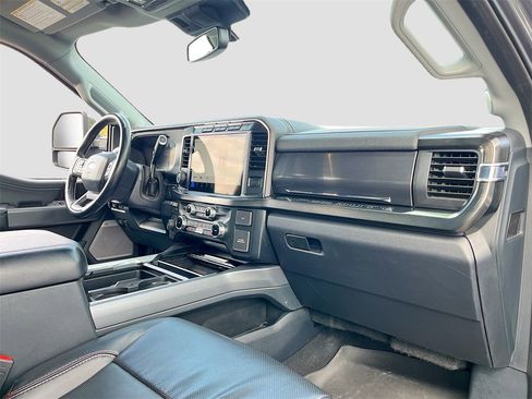 Used 2023 Ford F250 Lariat w/ Lariat Ultimate Package image 30