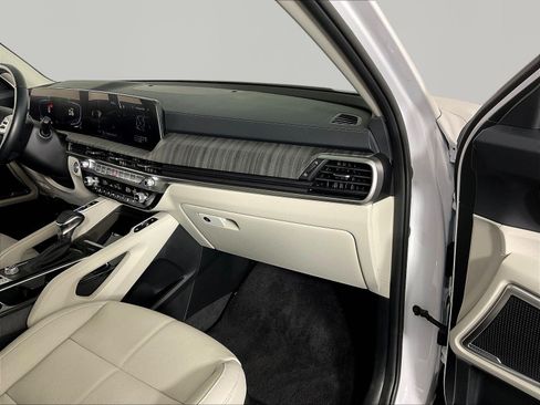Used 2025 Kia Telluride EX FWD image 27
