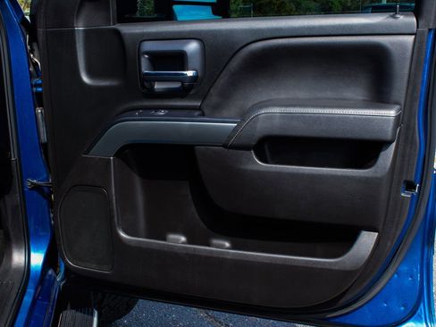 Used 2018 Chevrolet Silverado 1500 LT w/ All Star Edition image 11