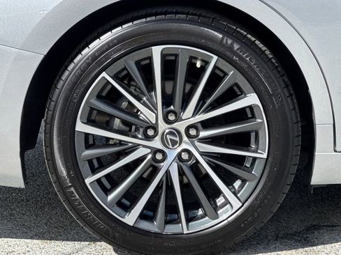 Used 2024 Lexus ES 300h w/ Premium Package image 25