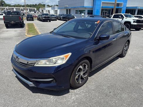 Used 2017 Honda Accord LX image 2