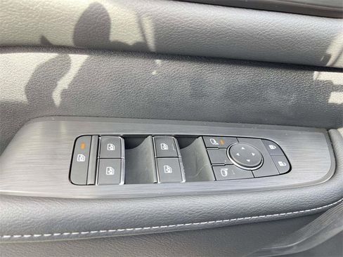 New 2026 Nissan Armada SV image 11