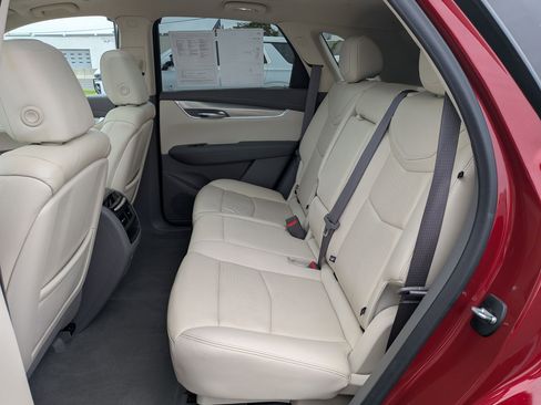 Certified 2020 Cadillac XT5 Premium Luxury AWD/4WD image 25
