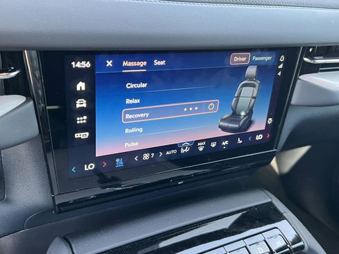 New 2025 Lincoln Navigator L Reserve w/ Jet Appearance Package image 15