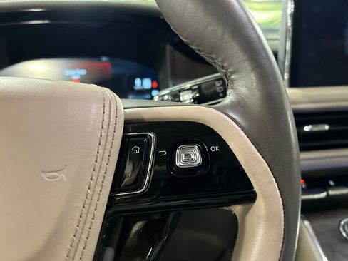 Used 2023 Lincoln Aviator Reserve w/ Jet Package AWD/4WD image 13