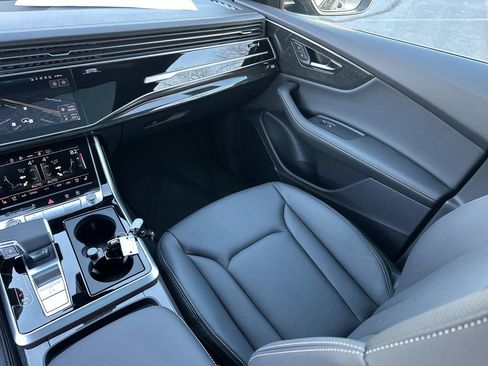 New 2026 Audi Q8 Premium Plus image 32