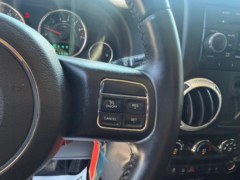 Used 2014 Jeep Wrangler Sahara w/ Connectivity Group AWD/4WD image 16