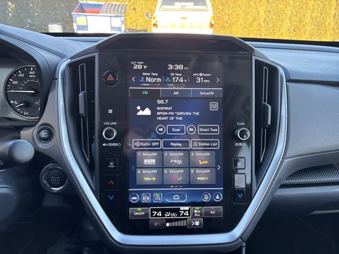 Used 2024 Subaru Crosstrek 2.0i Premium image 22