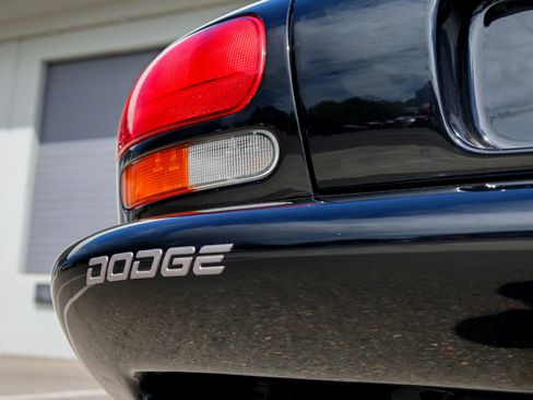 Used 1995 Dodge Viper RT/10 image 43