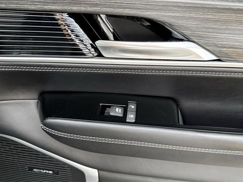 Used 2023 Jeep Wagoneer Series II image 45