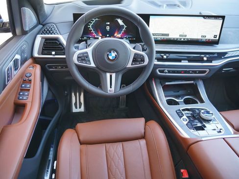 New 2026 BMW X7 M60i image 15