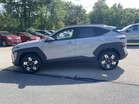 Used 2024 Hyundai Kona SEL AWD/4WD image 4