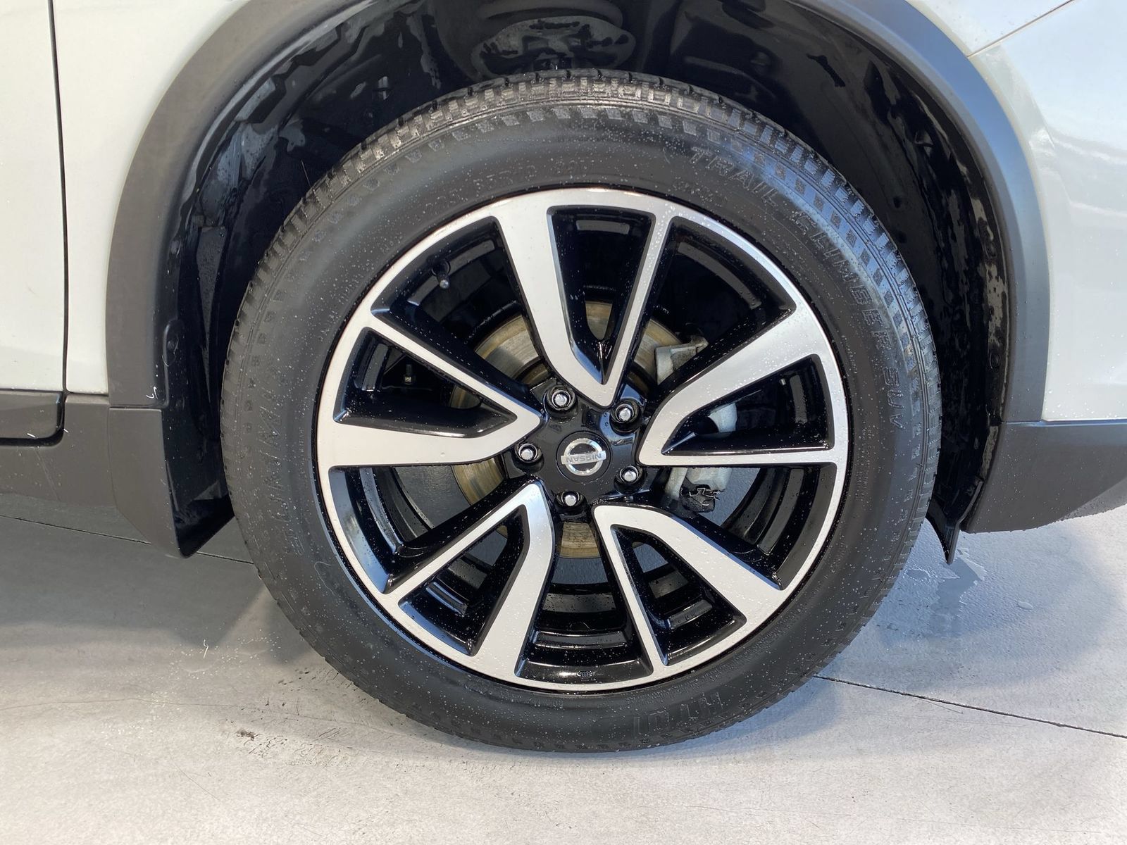 Used 2017 Nissan Rogue SL w/ SL Premium Package AWD/4WD image 10
