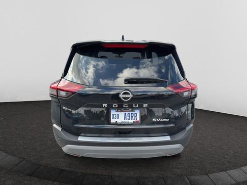 Used 2023 Nissan Rogue SV AWD/4WD image 3