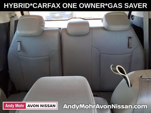 Used 2025 Toyota Sienna XLE FWD image 32